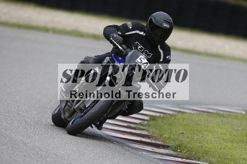 /40 24.08.2026  Cornu Master School ADR/blau-beu/54